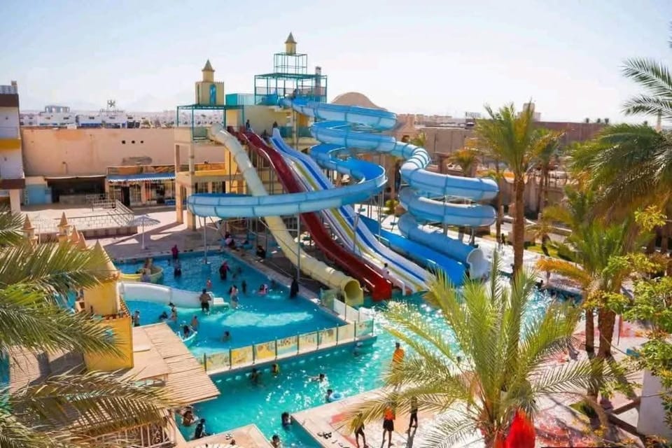 شاليهات فندق ميراج باي اكوا بارك mirage bay resort & aqua park Hotel in Hurghada