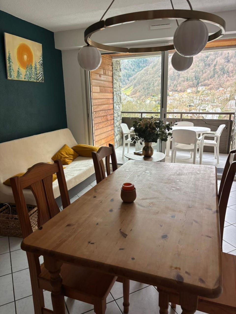 Natural landscape, View (from property/room), Balcony/Terrace, Living room, Seating area, Dining area, Mountain view
