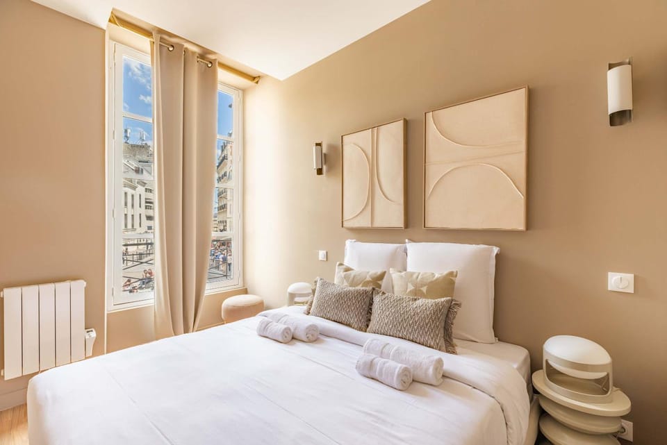 Appartement design et neuf, Panthéon Apartment in Paris