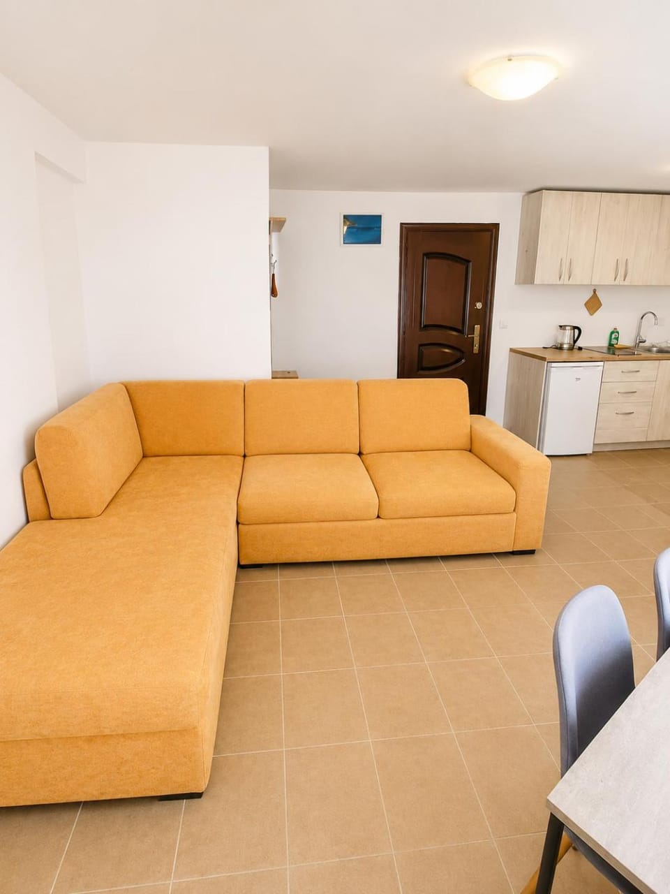Kitchen or kitchenette, Living room, Seating area