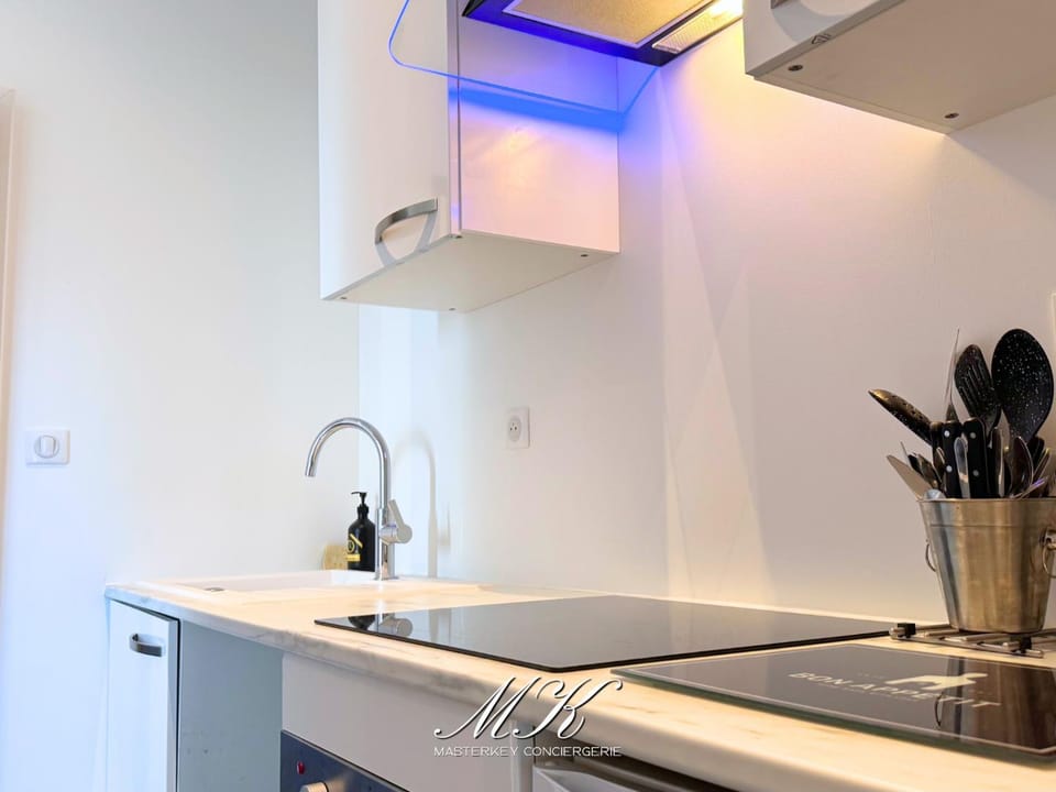L'Échappée Studio avec terrasse, Nancy Apartment in Nancy