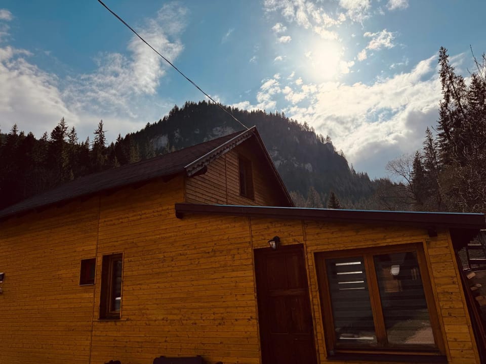 Casutele Suhardul Mic Nature lodge in Romania