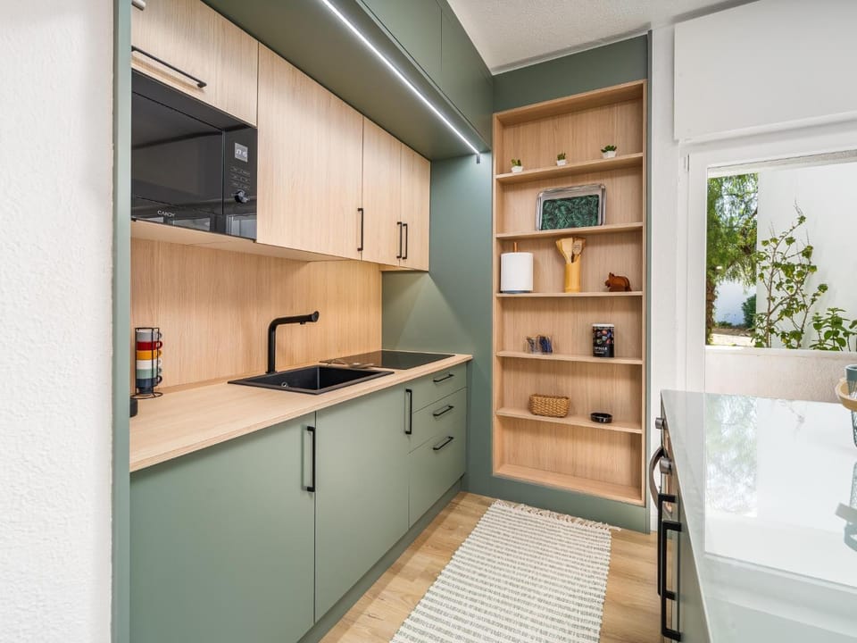 Kitchen or kitchenette, stove