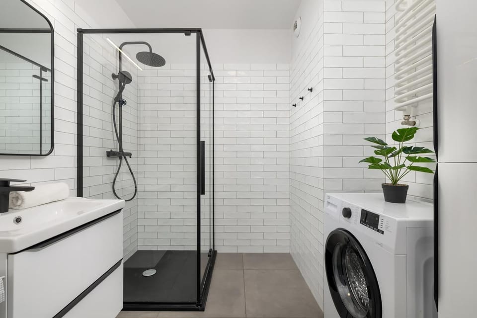 Shower, Bathroom, washing machine
