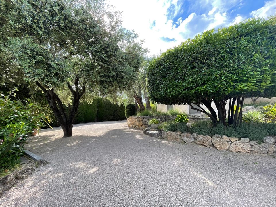 Property building, Natural landscape, Garden, Garden view