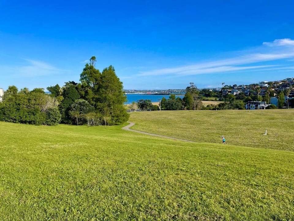 Garden Retreat- Glendowie Parkside & Top School Vacation rental in Auckland
