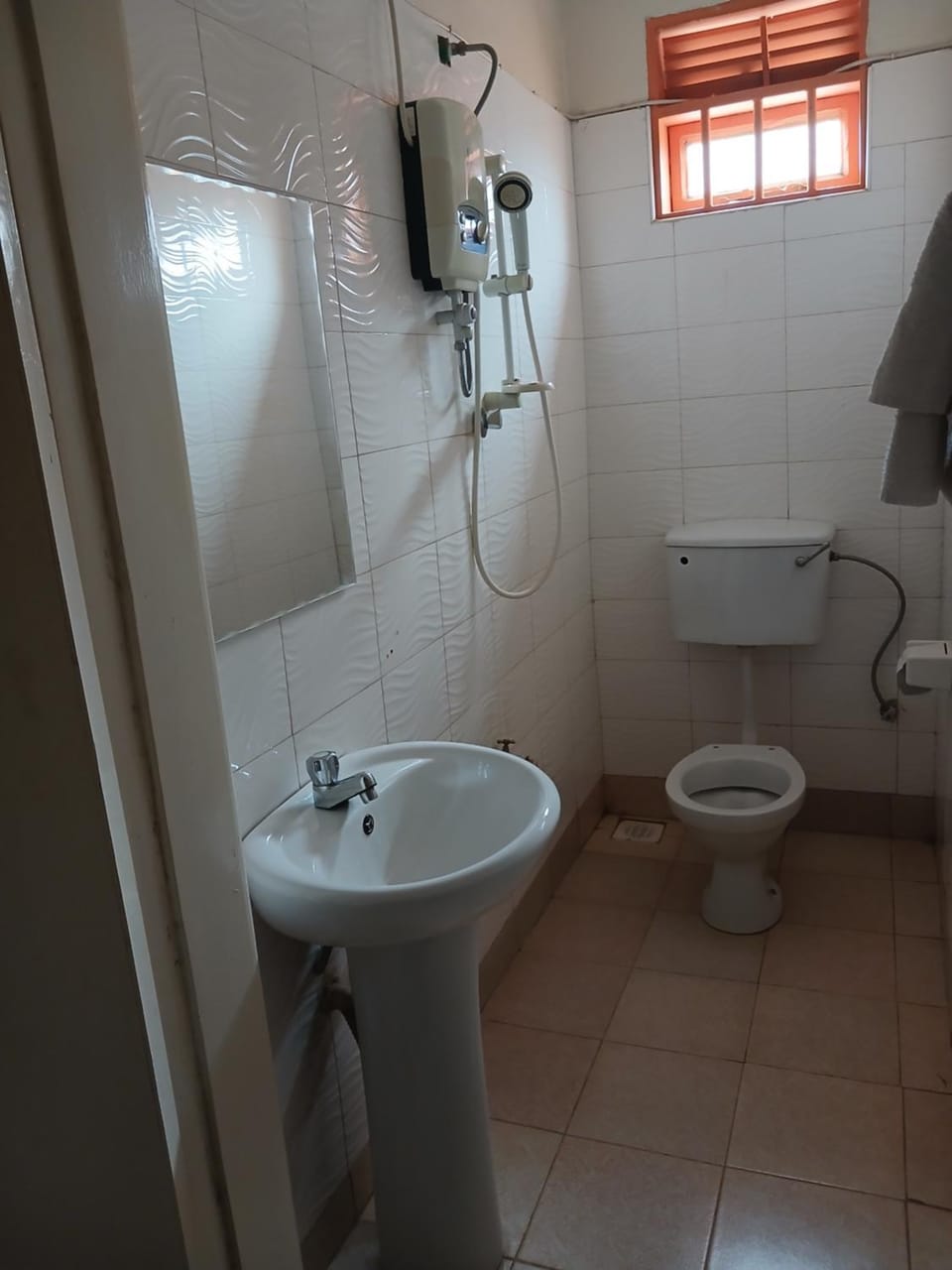 Shivah Shivah GUEST House Bed and Breakfast in Uganda