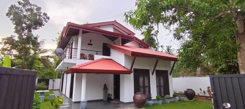 Induruwa Villa Vacation rental in Southern Province