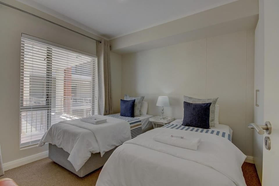 UniqueStay Mayfair 239, Century City Apartment in Cape Town