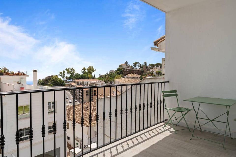 Suite 415 Modern living, two terraces & sea views Apartment in Mijas