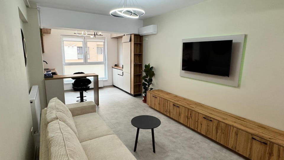 Communal lounge/ TV room, TV and multimedia, Living room, Evening entertainment
