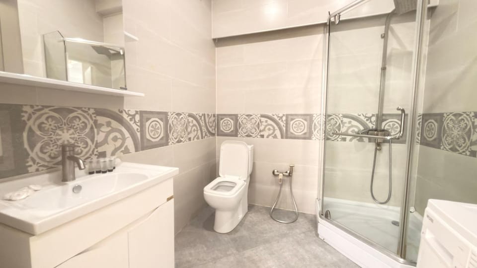 Shower, Bathroom, towels