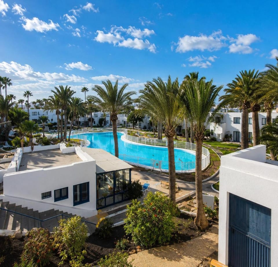 Los Barqueros Suites Palm Hotel in Corralejo