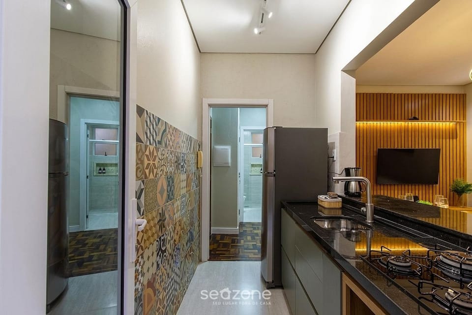 TV and multimedia, Kitchen or kitchenette, Seating area
