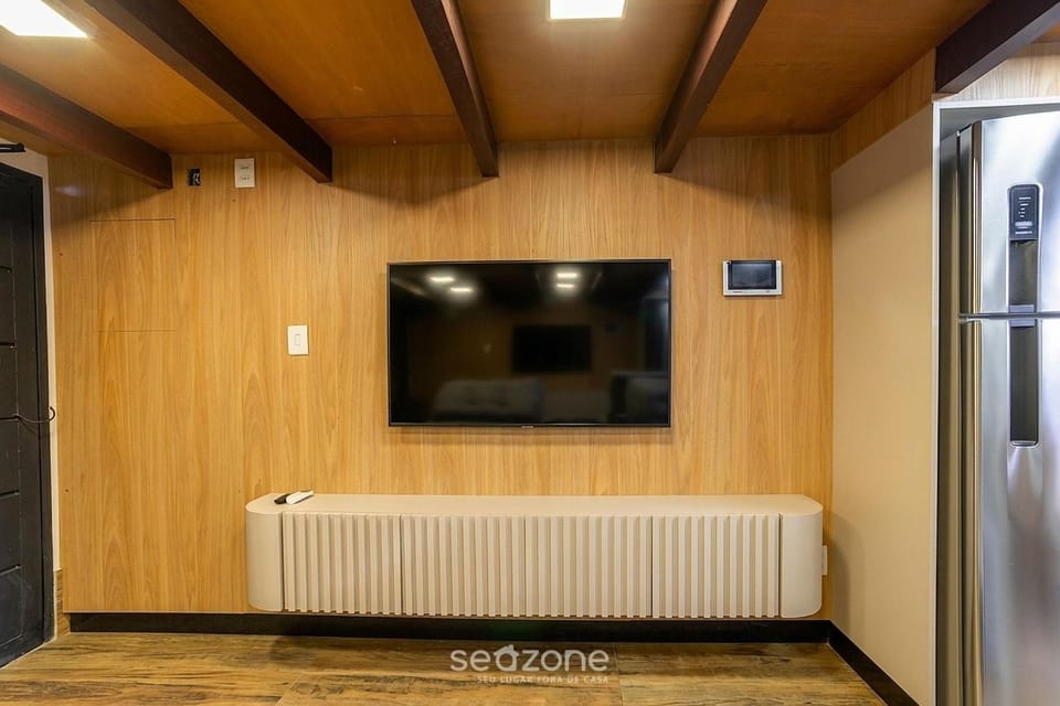 TV and multimedia, Kitchen or kitchenette, Living room