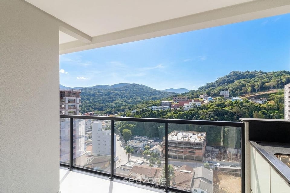 Balcony/Terrace, Kitchen or kitchenette, City view, Mountain view