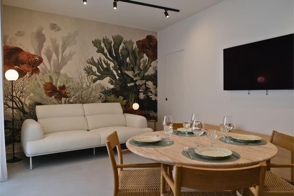 Living room, Dining area