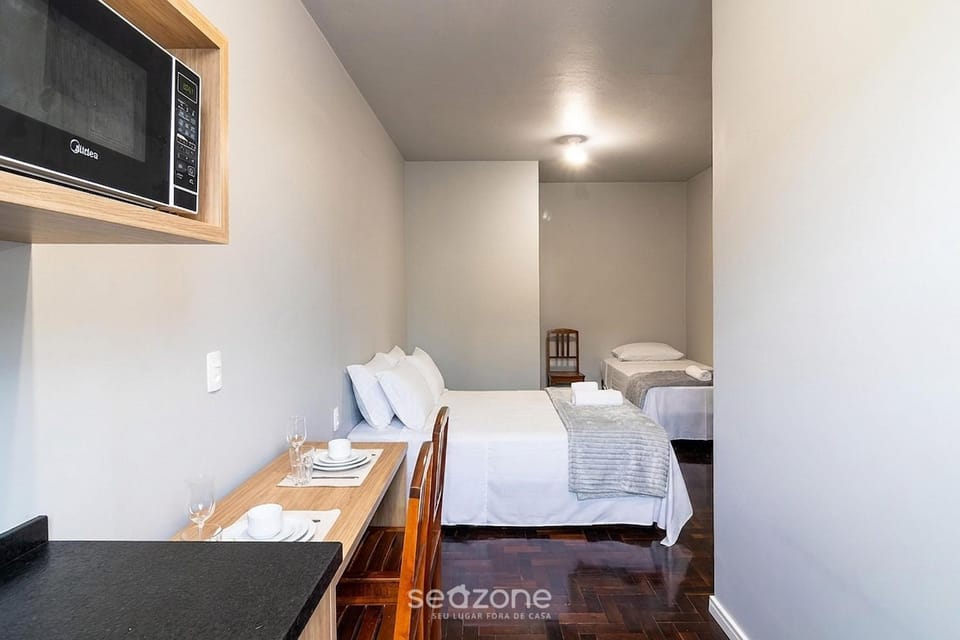 Bed, Kitchen or kitchenette, Dining area, Bedroom