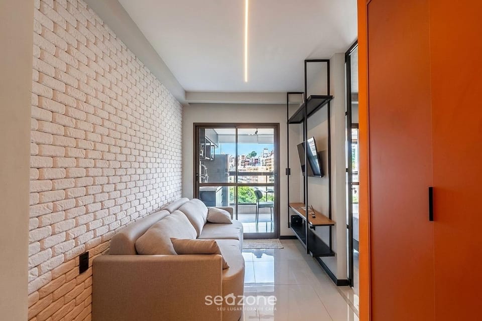 TV and multimedia, Balcony/Terrace, Living room, City view
