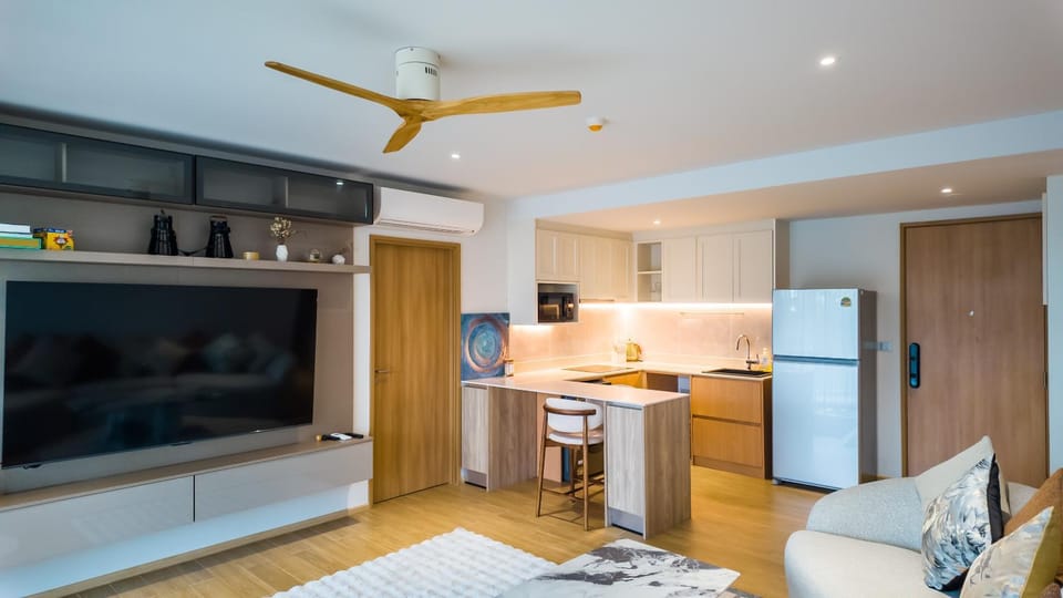 TV and multimedia, Kitchen or kitchenette, Dining area, kitchen