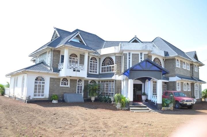 Balmoral Palace Kisumu Hotel in Kenya