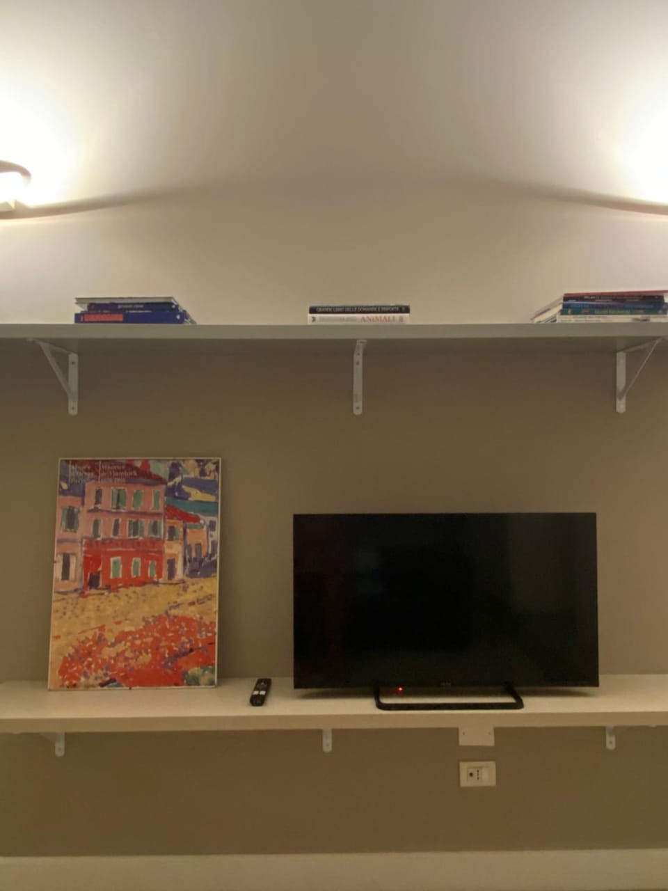 Communal lounge/ TV room