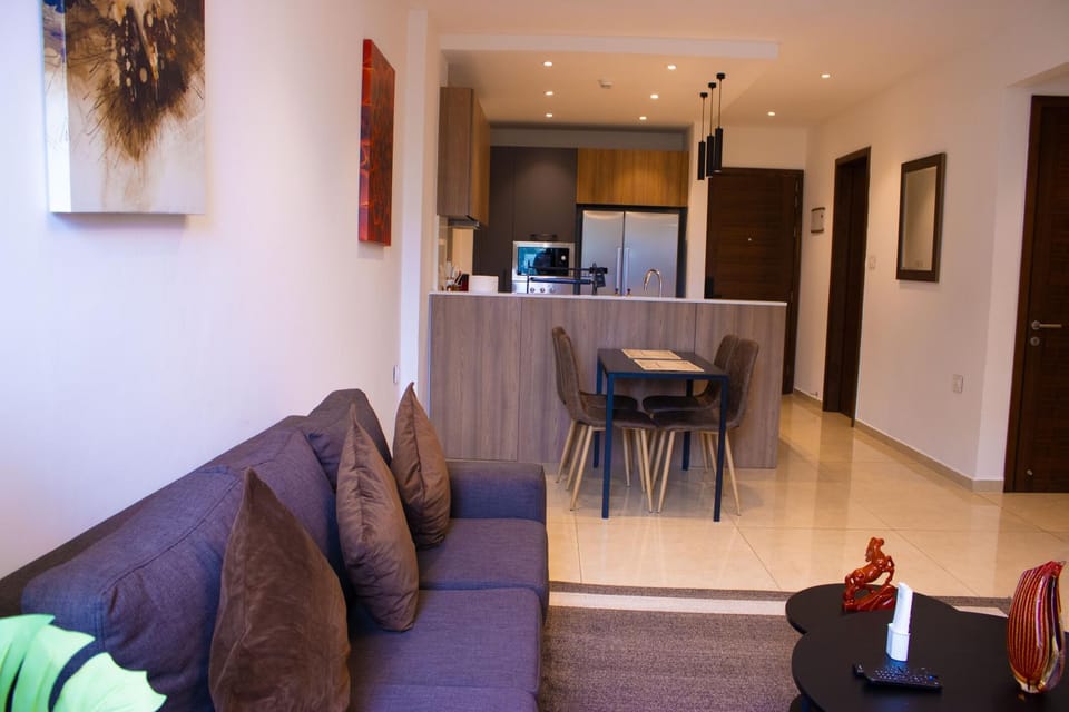 Kitchen or kitchenette, Living room, Dining area