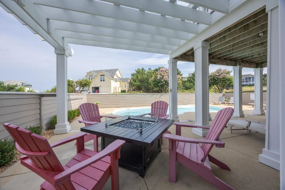 1822 - Our Happy Place By The Sea House in Corolla