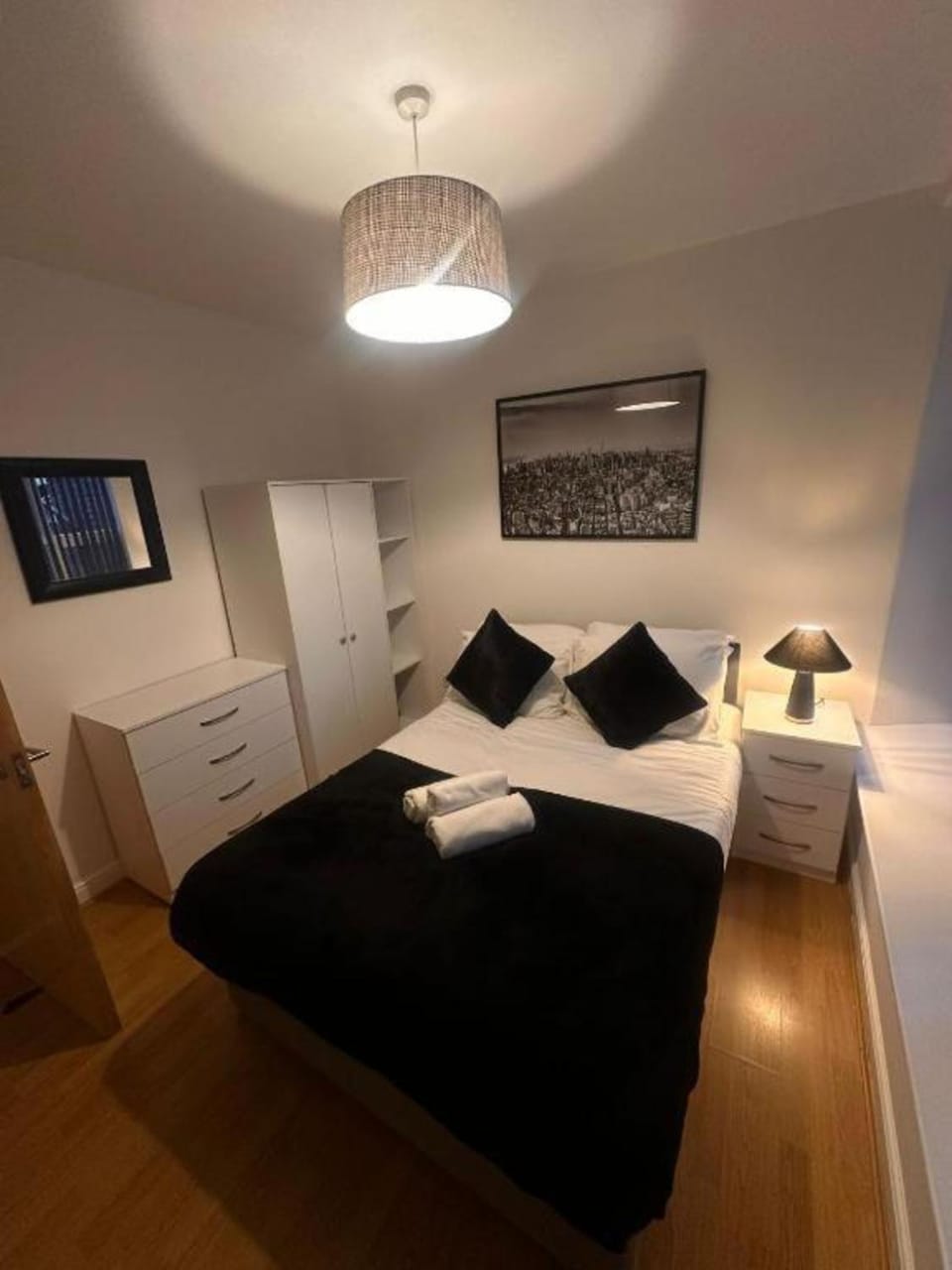 Property building, Bed, Bedroom