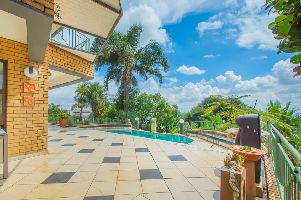 Day, Natural landscape, View (from property/room), Balcony/Terrace, Balcony/Terrace, Pool view, Swimming pool