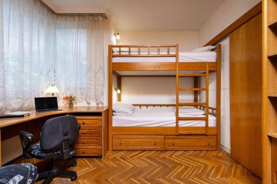 Retro-Lux 2BR Apt in Kapana Plovdiv Old Town View Apartment in Plovdiv