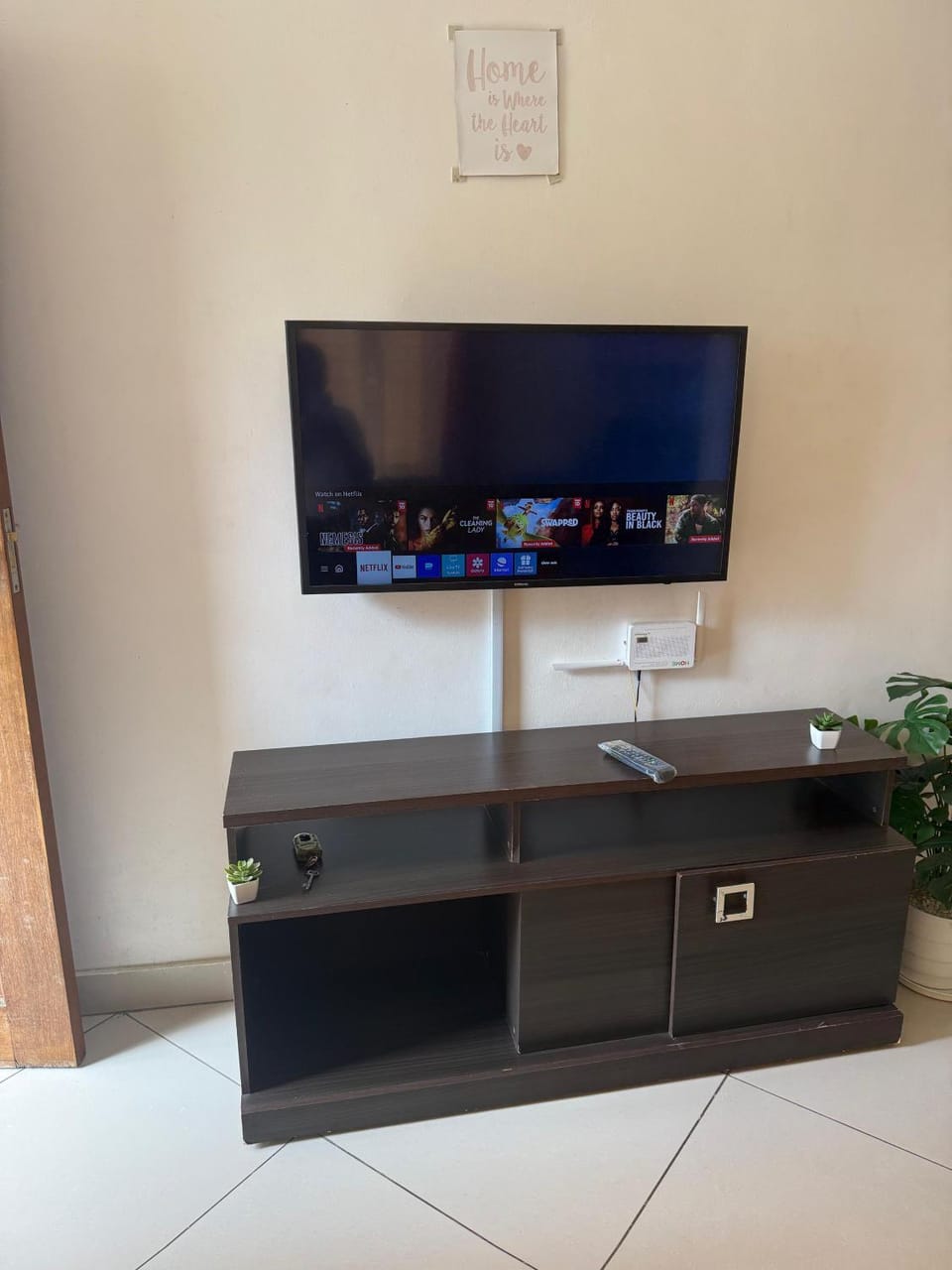 Ocean Escape Apartment in Mombasa County