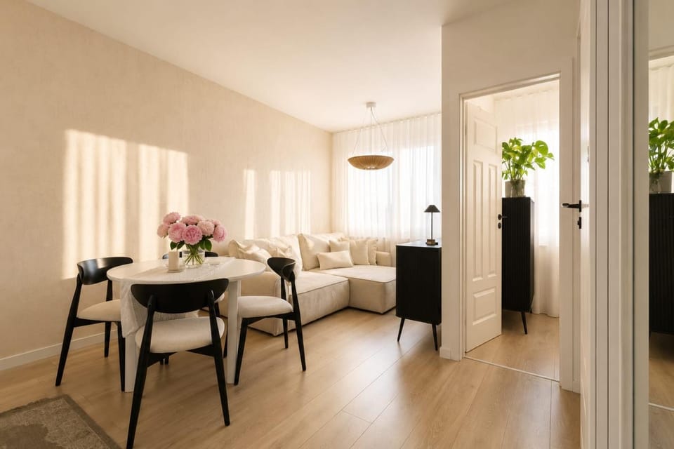 Living room, Seating area, Dining area