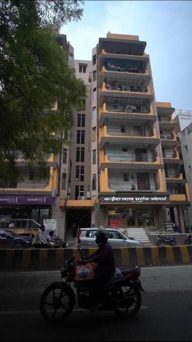 Kashiva -Calm in City Center Apartment in Varanasi
