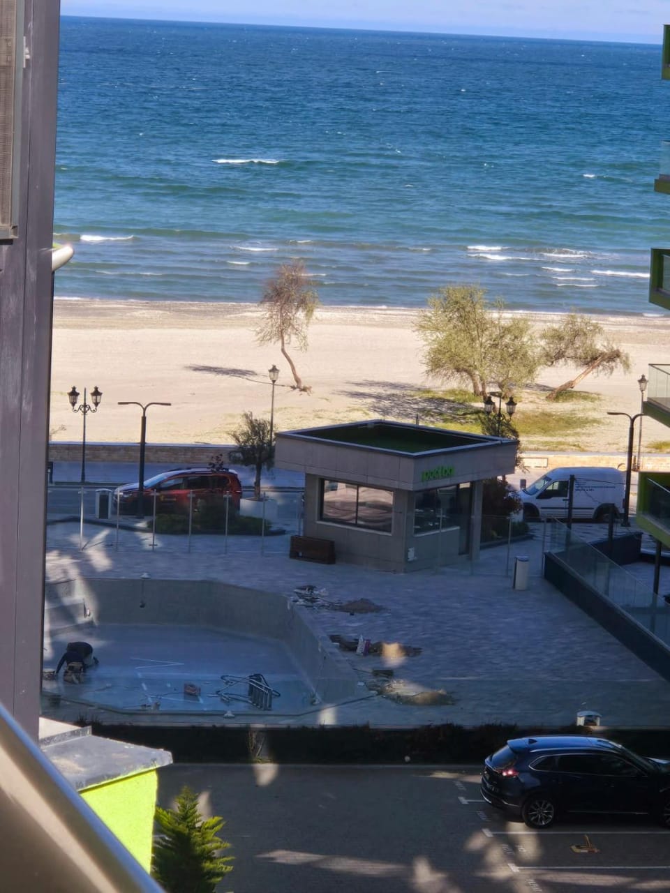 Horizon Studio Azizi - Beach Pool & Spa Resort Apartment in Constanța County