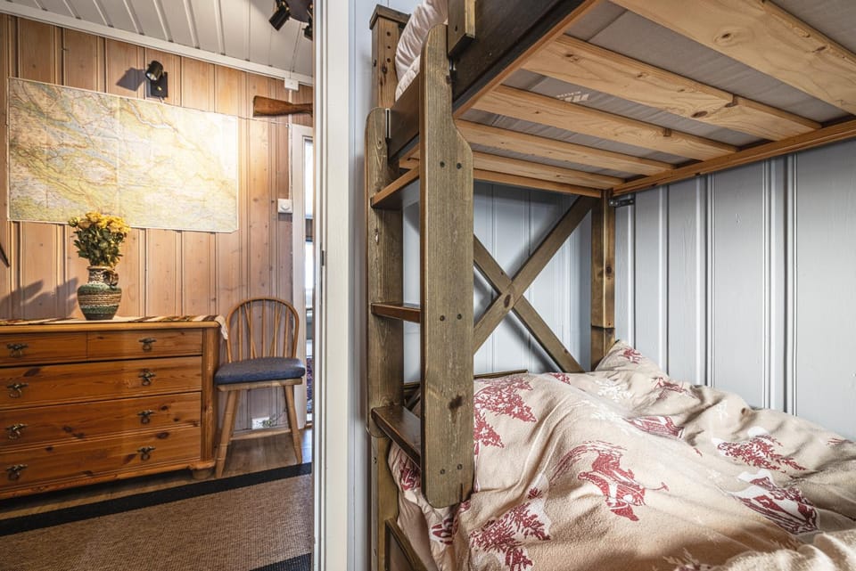 Photo of the whole room, Bedroom, bunk bed