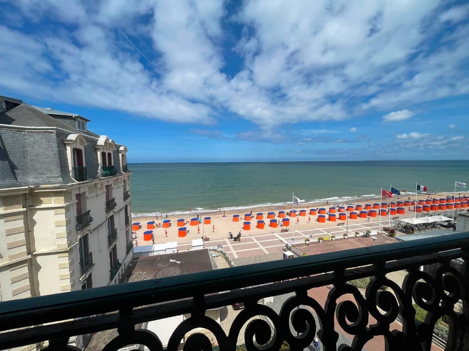 Beach, On site