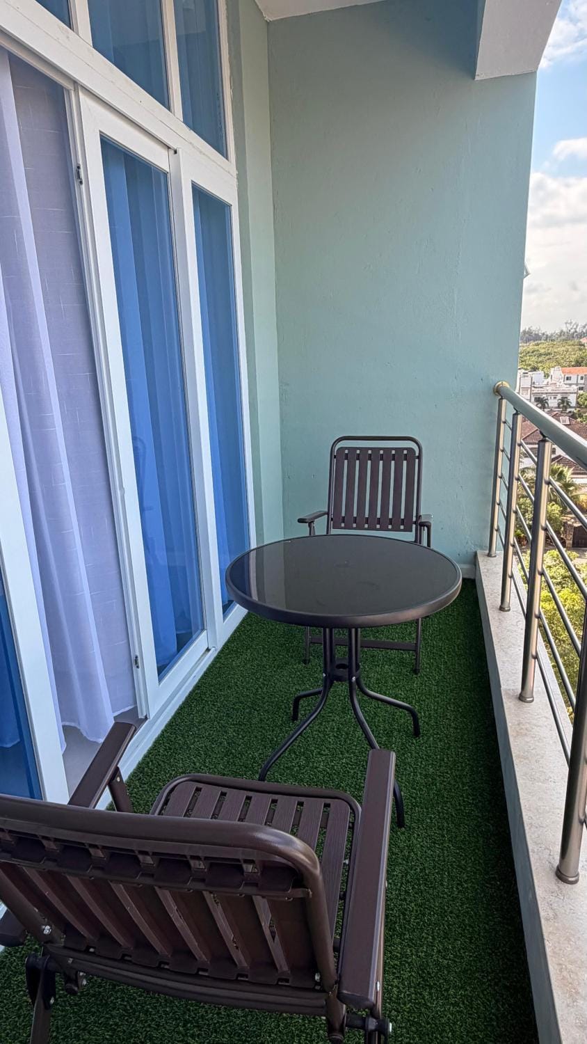 View (from property/room), Balcony/Terrace