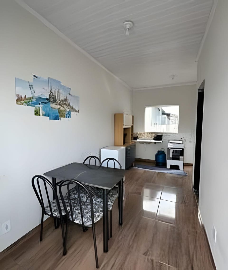 Kitchen or kitchenette, Living room, Dining area, Meals