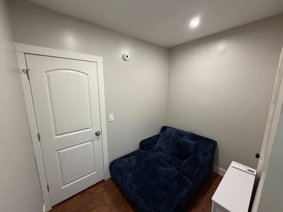 Newly Renovated Home 20 Min to NYC & MetLife House in Weehawken