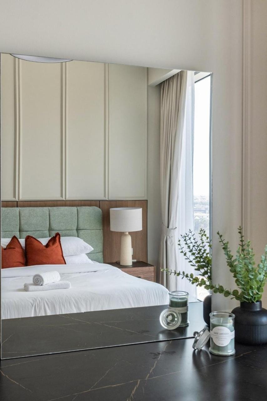 GuestReady - Canal & City Views | 2BR + Study Apartment in Dubai