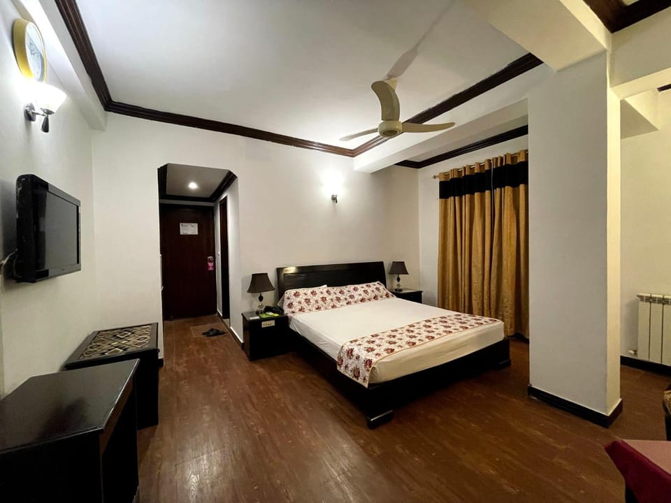 Bed, TV and multimedia, Photo of the whole room, Bedroom, VIP, air conditioner