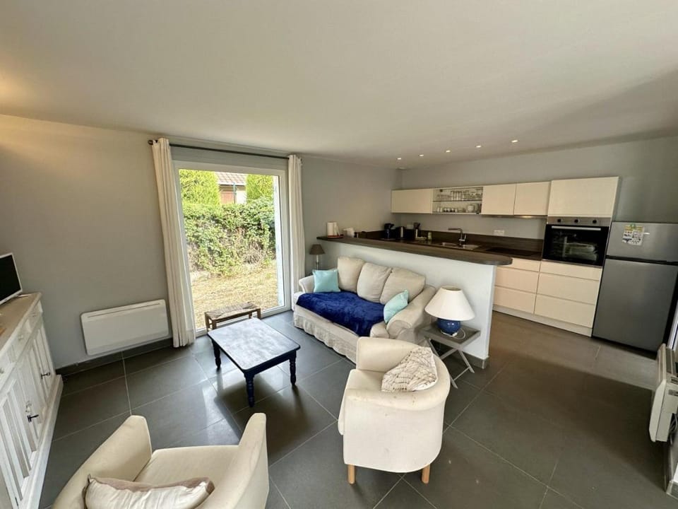 Living room, Seating area, dishwasher, oven, stove