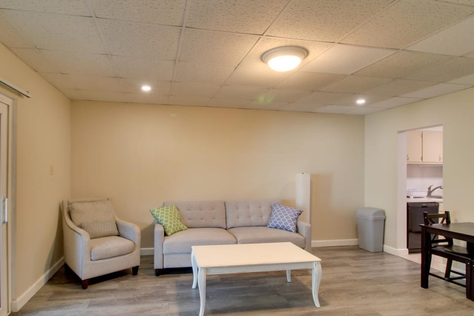 Private Patio, Yard! Townhome Near Pensacola Beach House in Gulf Breeze