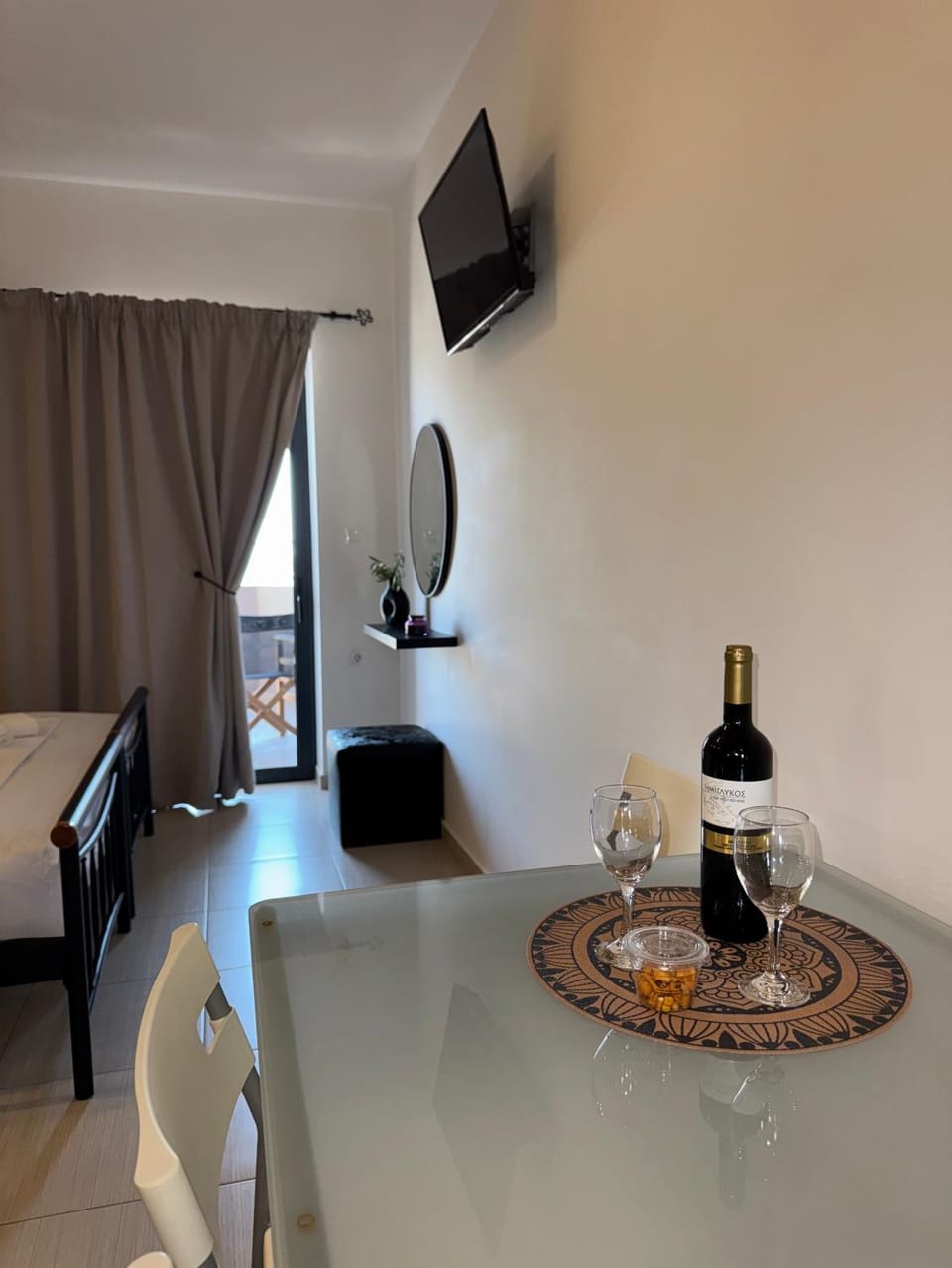 TV and multimedia, Dining area