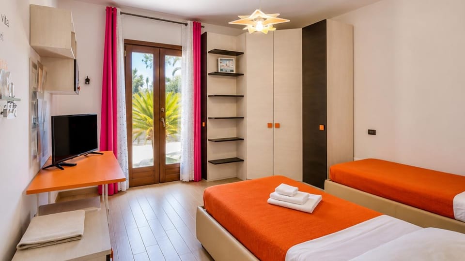 VILLA PERLA LUXURY, by SalentoAffitti Villa in Apulia