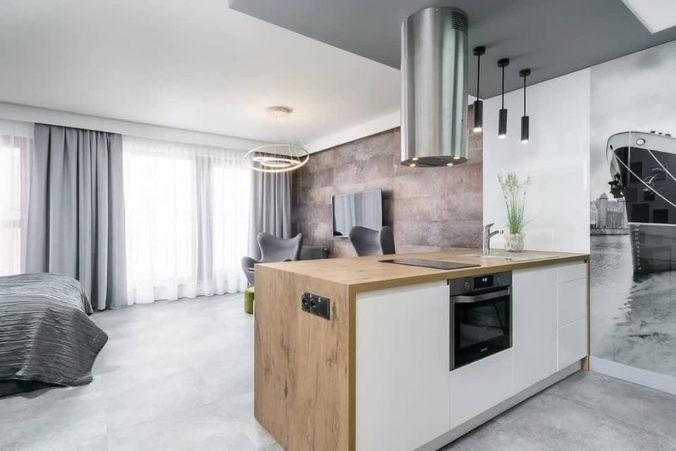 Bed, Kitchen or kitchenette, Bedroom, stove