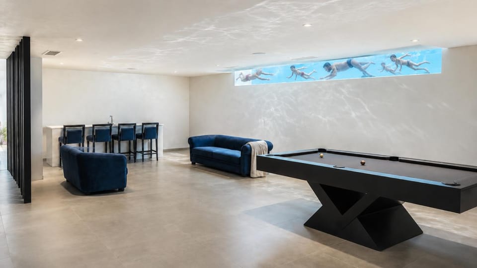 Billiard, Game Room, minibar