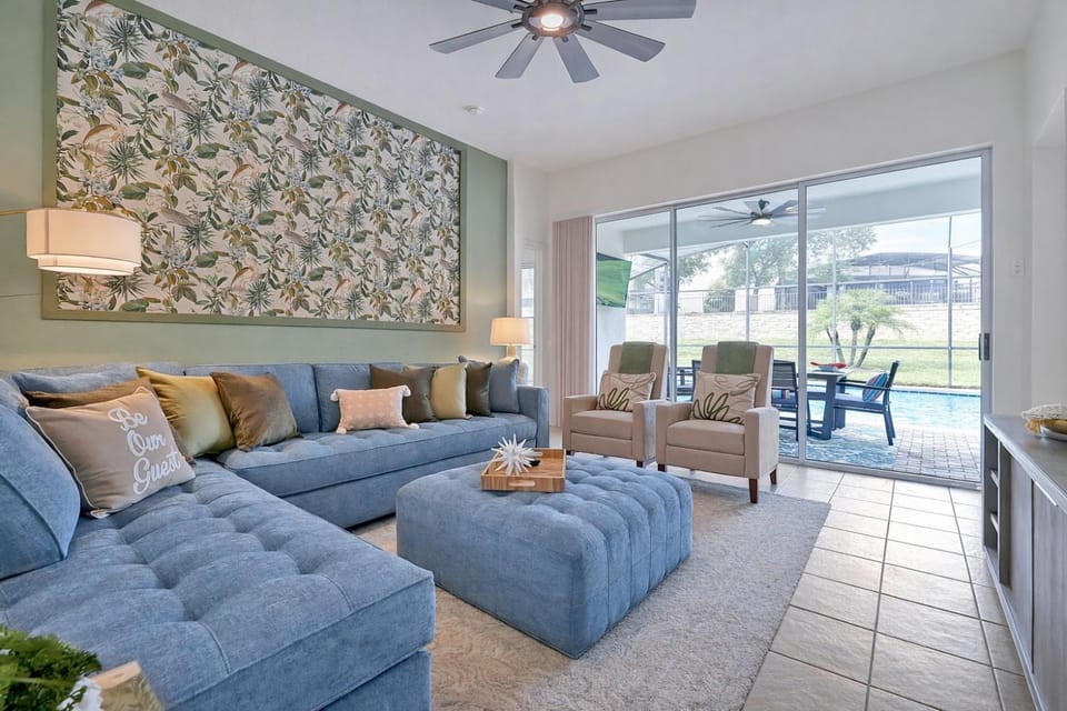 Living room, Seating area
