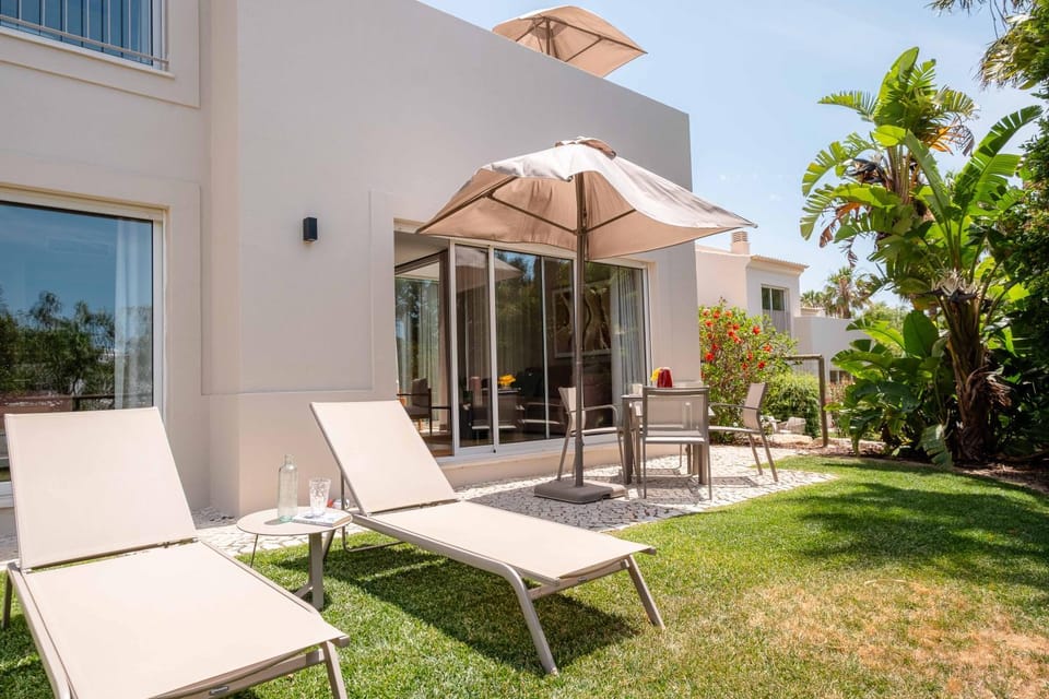 Garden, Garden view, sunbed